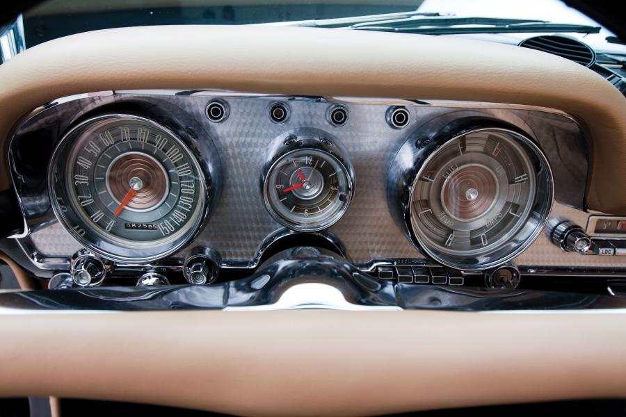  Chrysler 300E Convertible 1959 года  (фото 10 из 25)